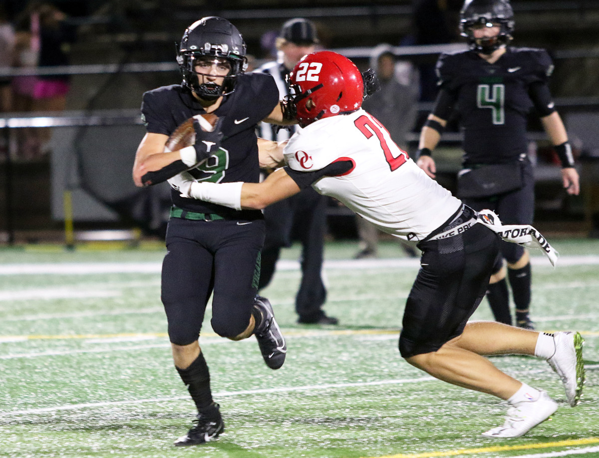 a Oregon City Tigard football Oregon September 29 2023 Dan Brood 53